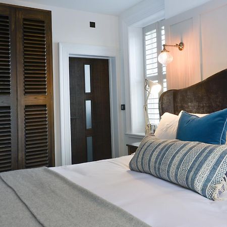 Manor House Lindley Hotell Huddersfield Eksteriør bilde